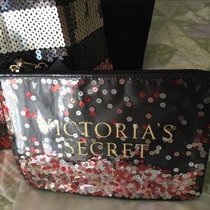 Victoria’s Secret Tote & cosmetic bag